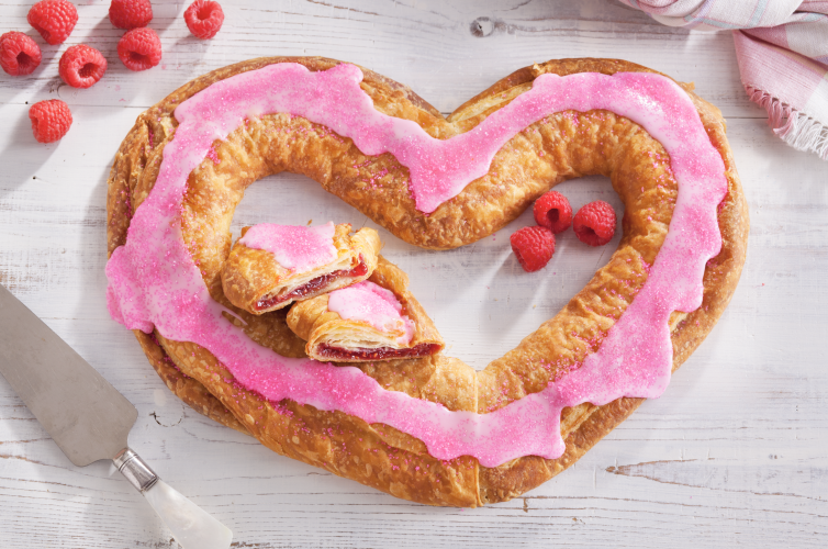2026 MDG PP Raspberry Heart Kringle