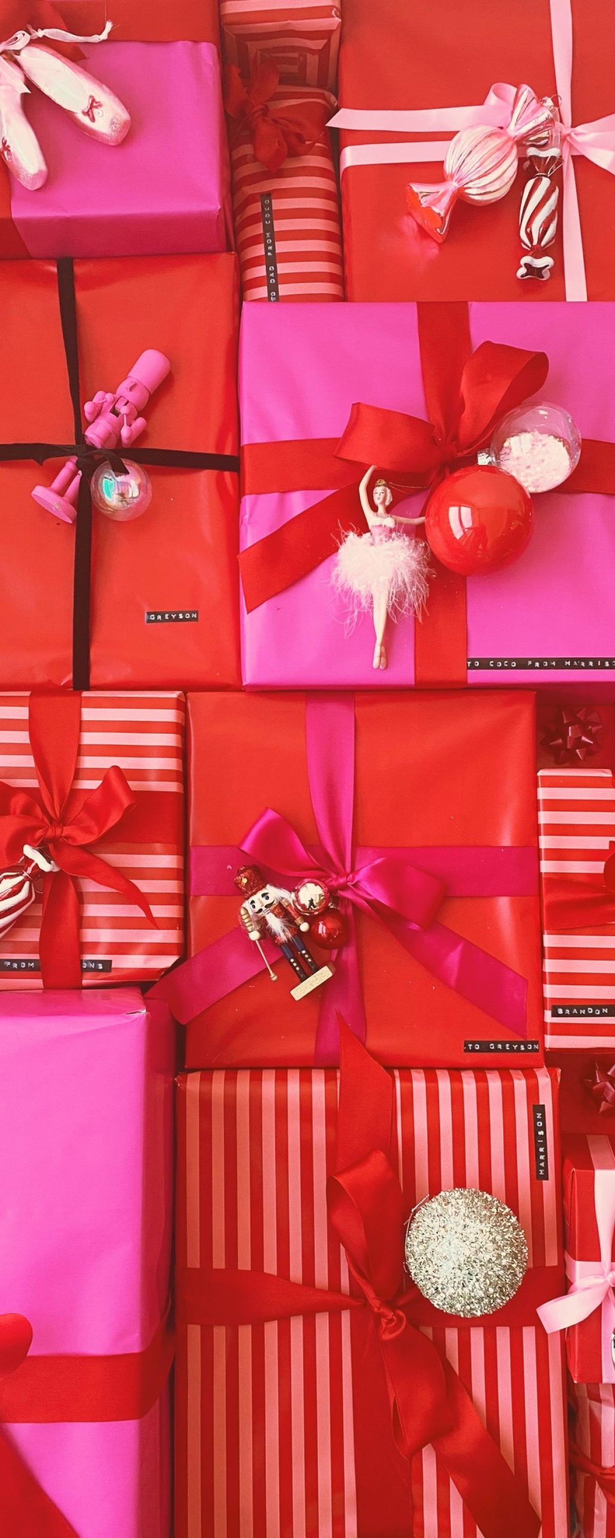 pink-and-red-christmas-presents-2021-12-15-19-50-53-utc